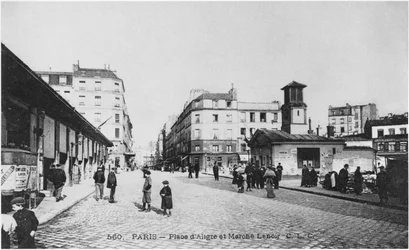 Postal retratando Place dAligre e Marche Lenoir, Paris, c.1900